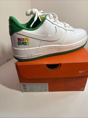 Nike  White & Green 'West Indies' Low Top Sneakers